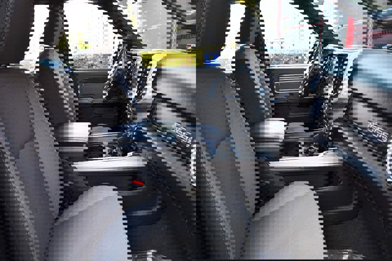 Used 2023 RAM 2500 Big Horn w/ Level 1 Equipment Group image 16