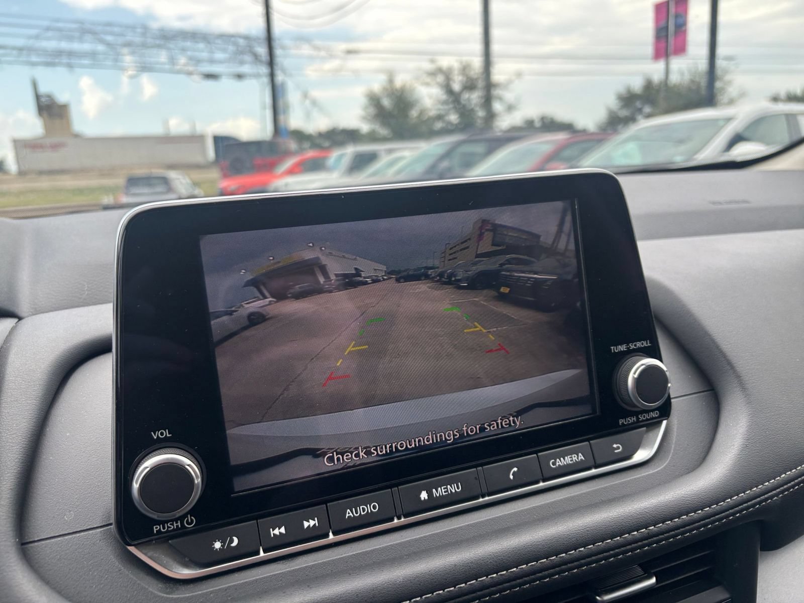 Used 2026 Nissan Rogue SV FWD image 25