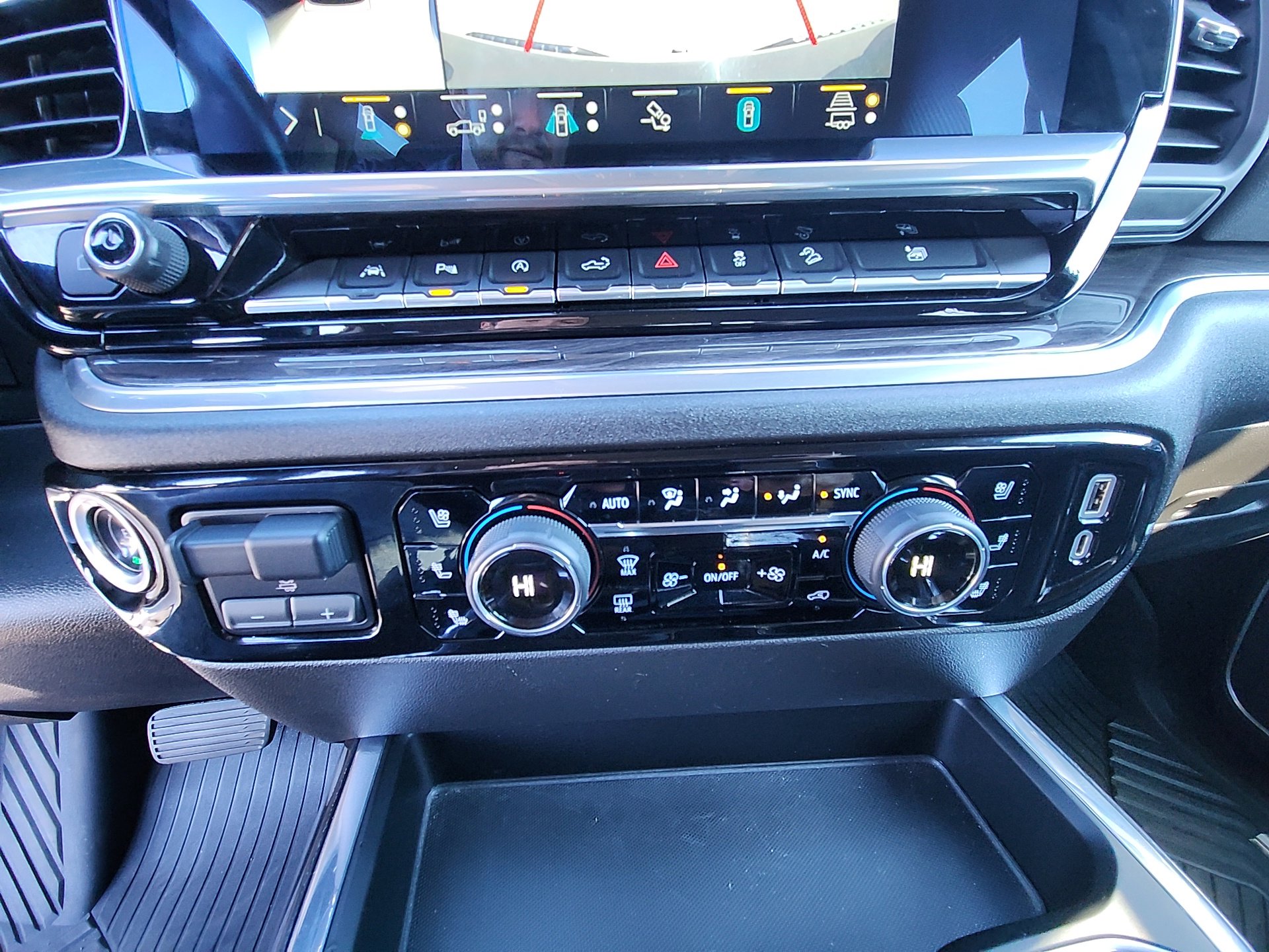 Used 2023 Chevrolet Silverado 1500 LTZ image 25