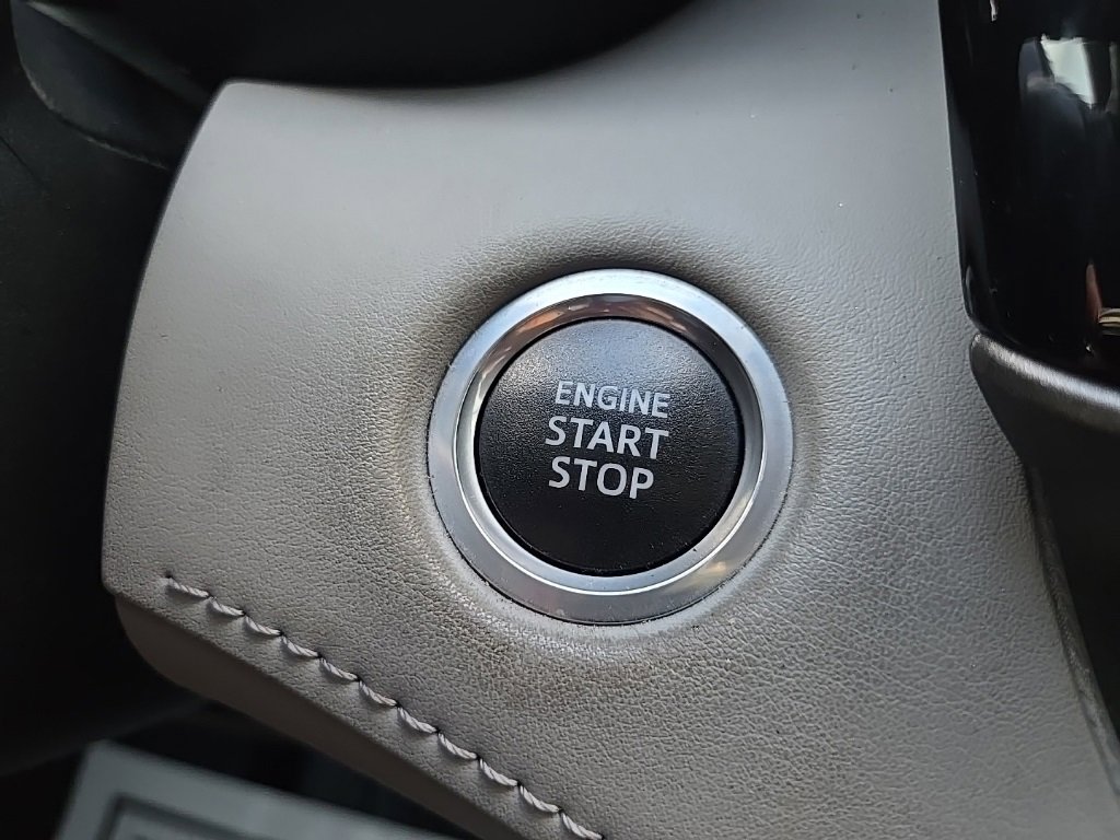 Used 2021 Toyota Highlander XLE image 48