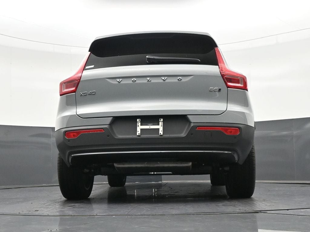 New 2026 Volvo XC40 B5 Plus w/ Protection Package Premier AWD/4WD image 24