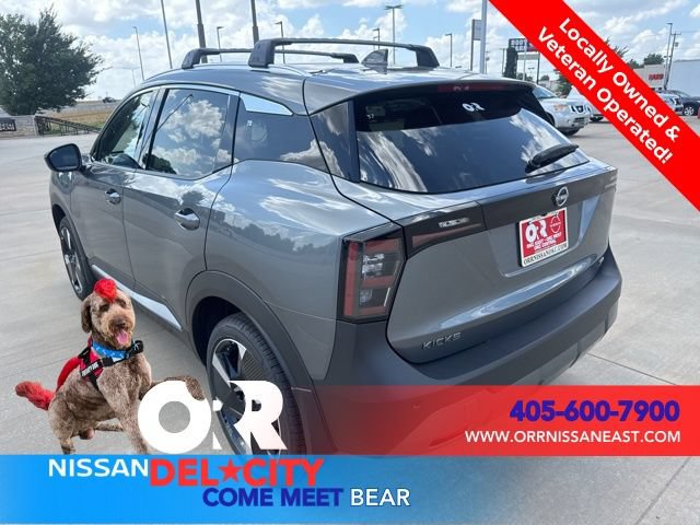 New 2025 Nissan Kicks SR FWD image 3