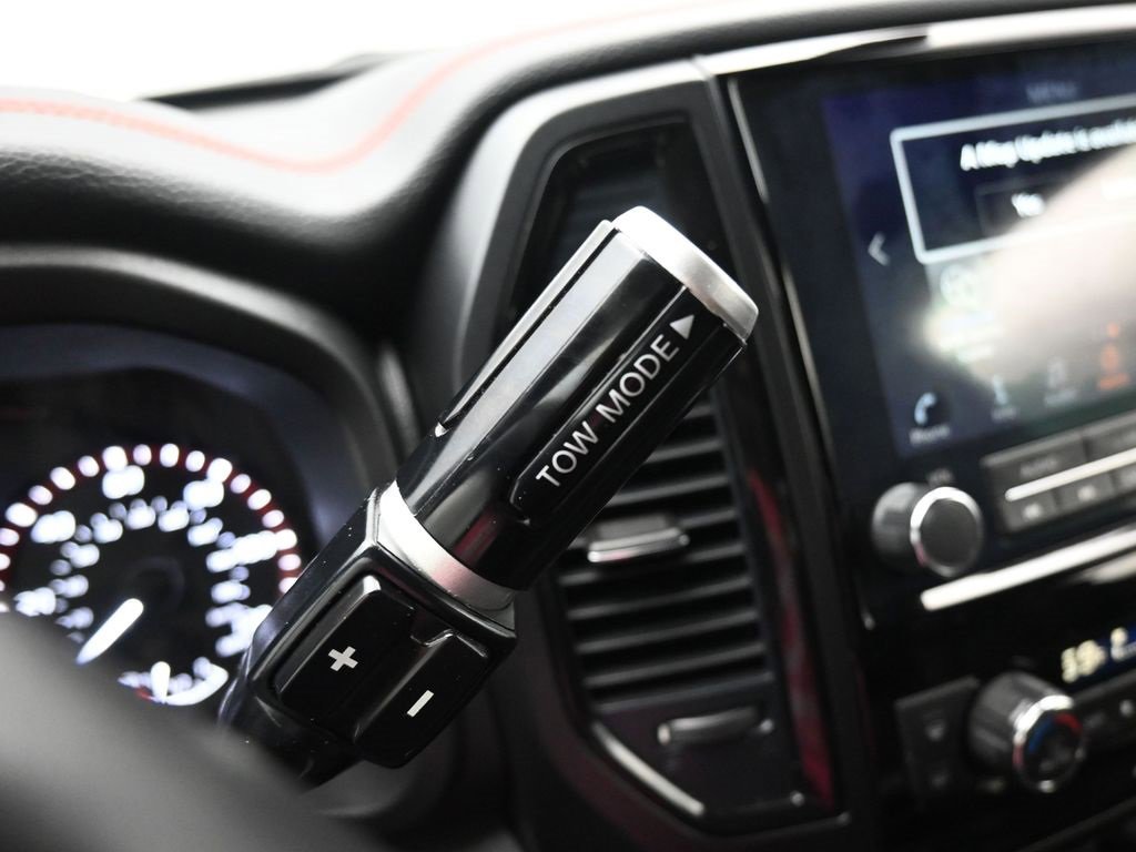 Used 2023 Nissan Titan PRO-4X w/ Pro-4x Convenience Package image 31