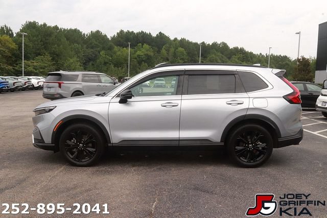 Used 2024 Honda CR-V Sport Touring image 4