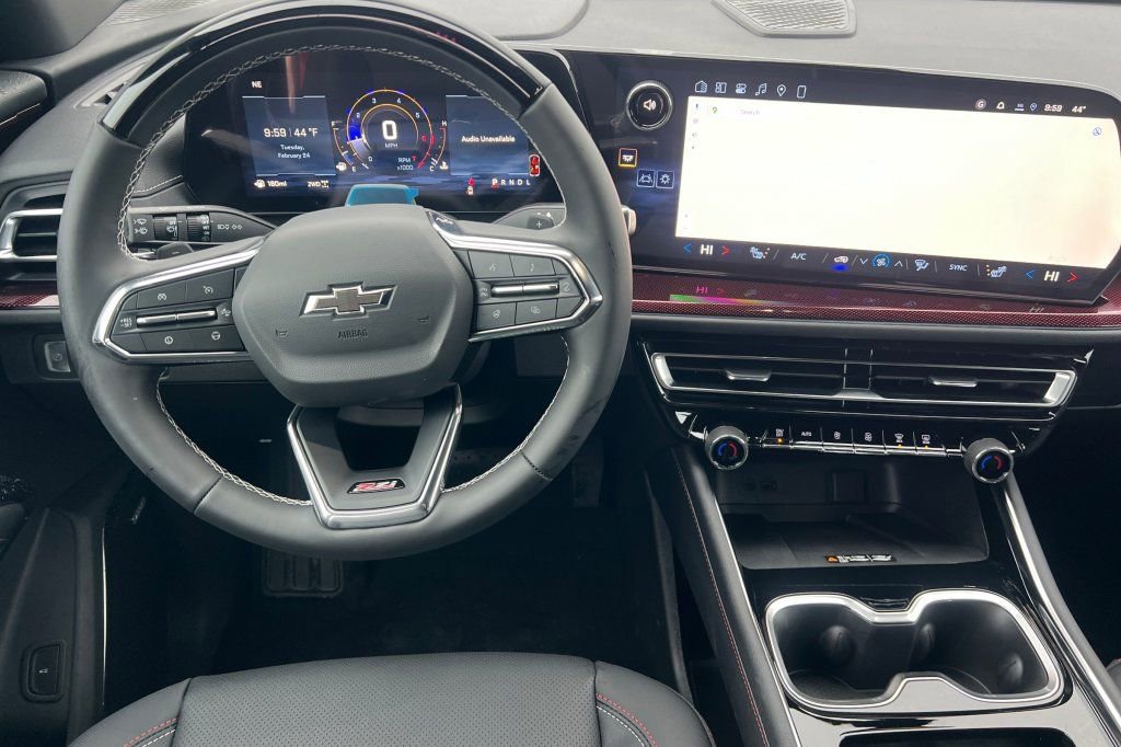 New 2026 Chevrolet Traverse Z71 w/ Enhanced Driving Package image 10