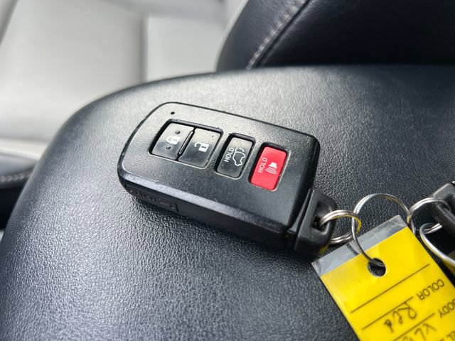 Used 2018 Toyota RAV4 Limited w/ All Weather Liner Package AWD/4WD image 34