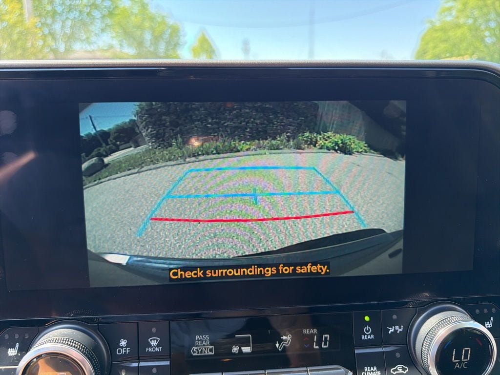 Used 2023 Toyota Highlander XLE w/ Protection Package #3 (TMS) AWD/4WD image 21
