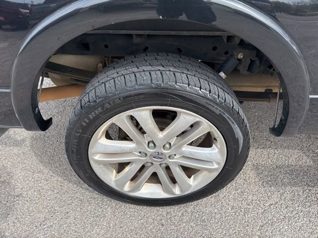 Used 2013 Ford F150 Limited image 24