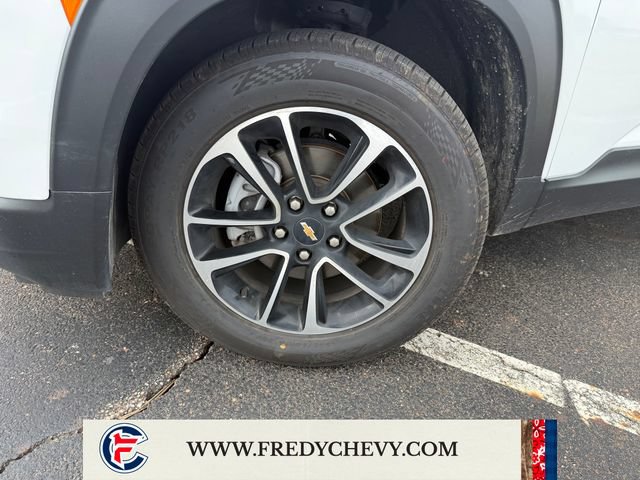 Used 2025 Chevrolet TrailBlazer LT AWD/4WD image 9