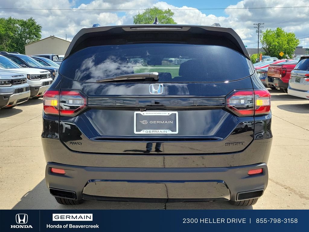 New 2026 Honda Pilot Sport image 6