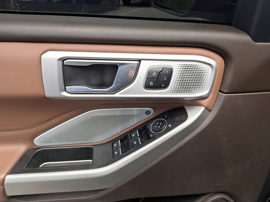 Certified 2024 Ford Explorer King Ranch w/ Technology Package RWD image 22