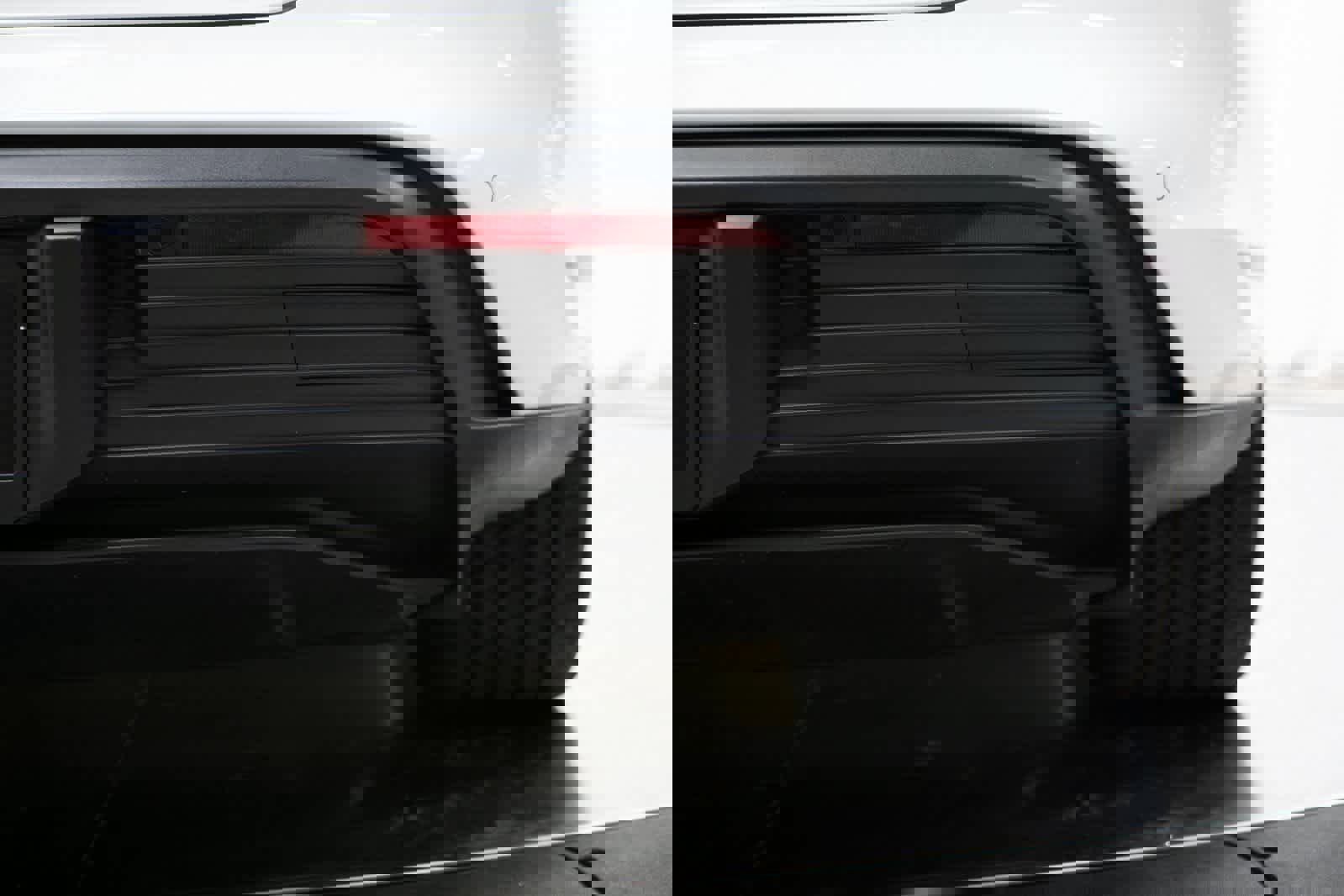 Certified 2025 Porsche Taycan image 36