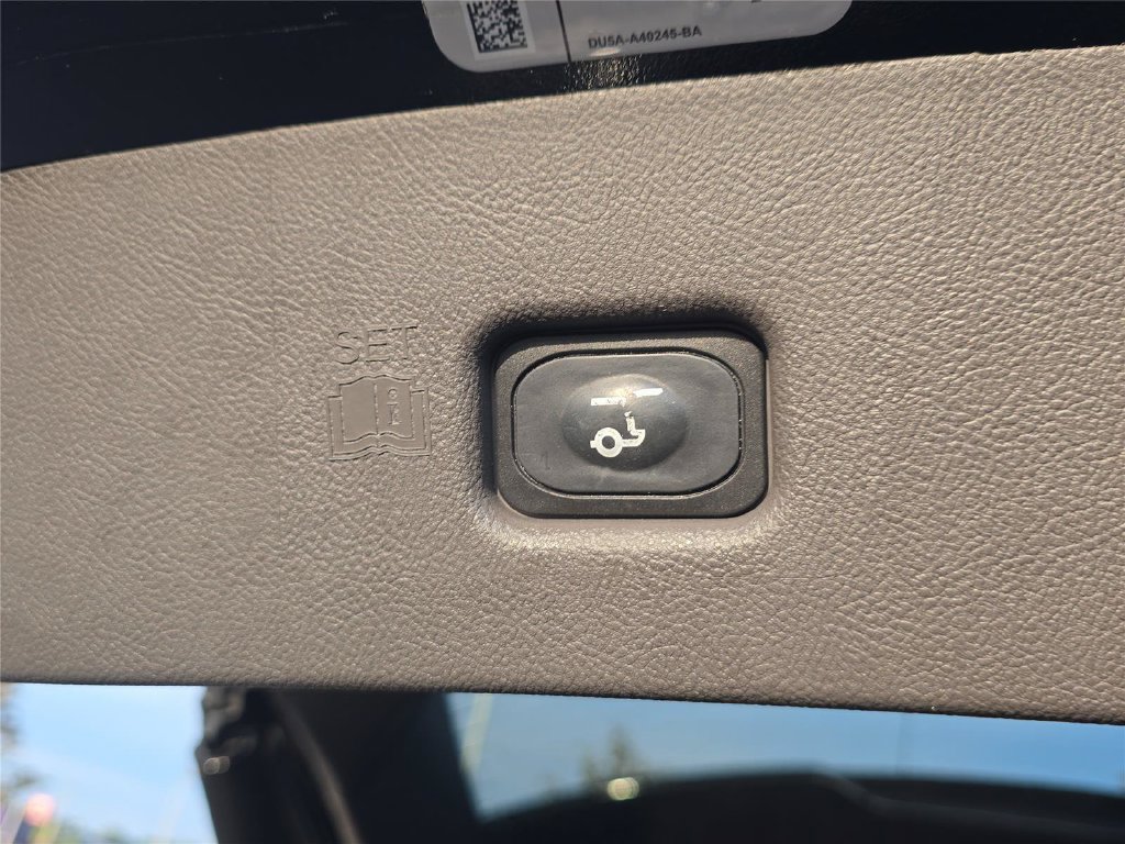 Used 2019 Lincoln Nautilus Reserve FWD image 29