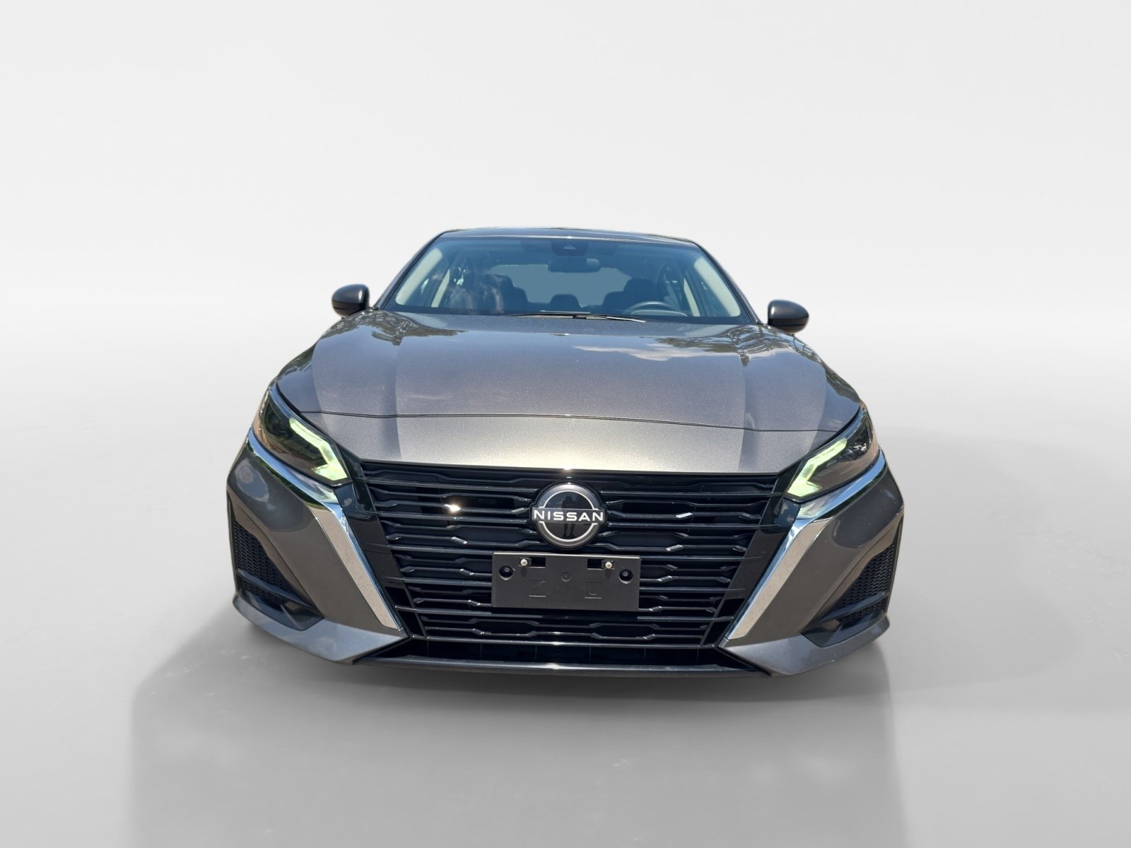 Certified 2025 Nissan Altima 2.5 SV AWD/4WD image 9