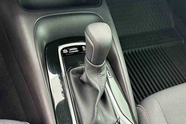 Used 2025 Toyota Corolla SE FWD image 24