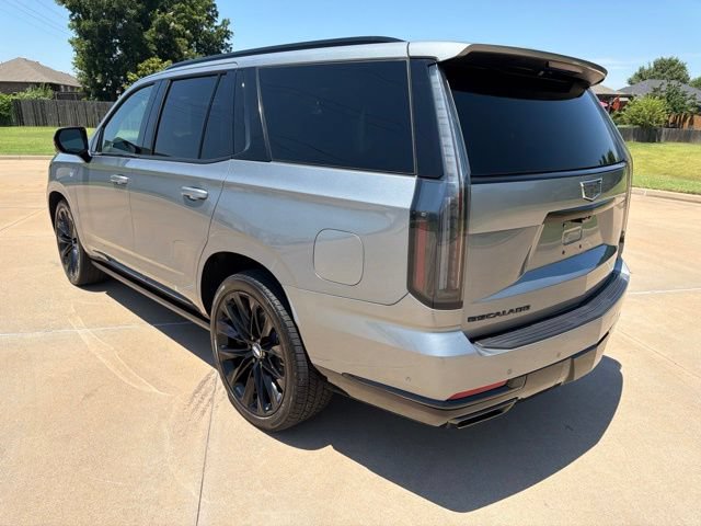 Certified 2025 Cadillac Escalade Sport Platinum w/ LPO, ONYX Package AWD/4WD image 3
