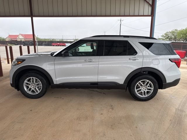 New 2026 Ford Explorer Active AWD/4WD image 4