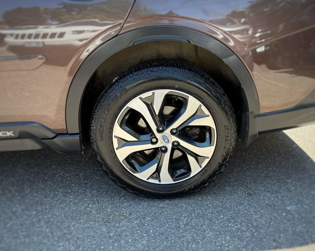 Used 2020 Subaru Outback Touring AWD/4WD image 17