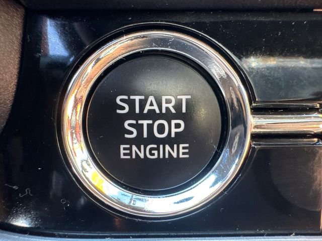 Used 2023 Mitsubishi Outlander SE image 33