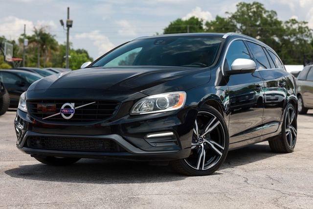 Used 2017 Volvo V60 T6 R-Design Platinum