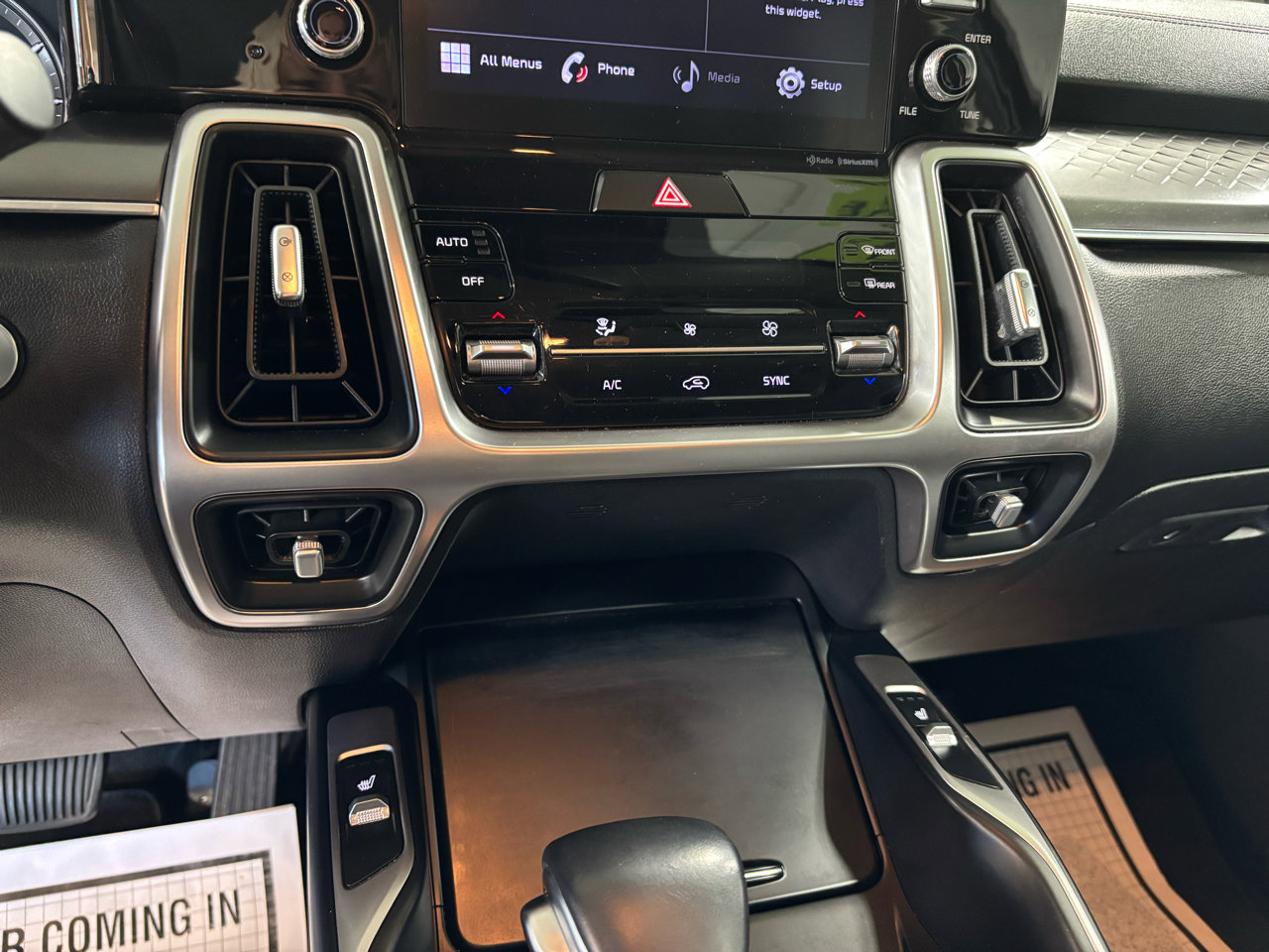 Used 2021 Kia Sorento S image 26