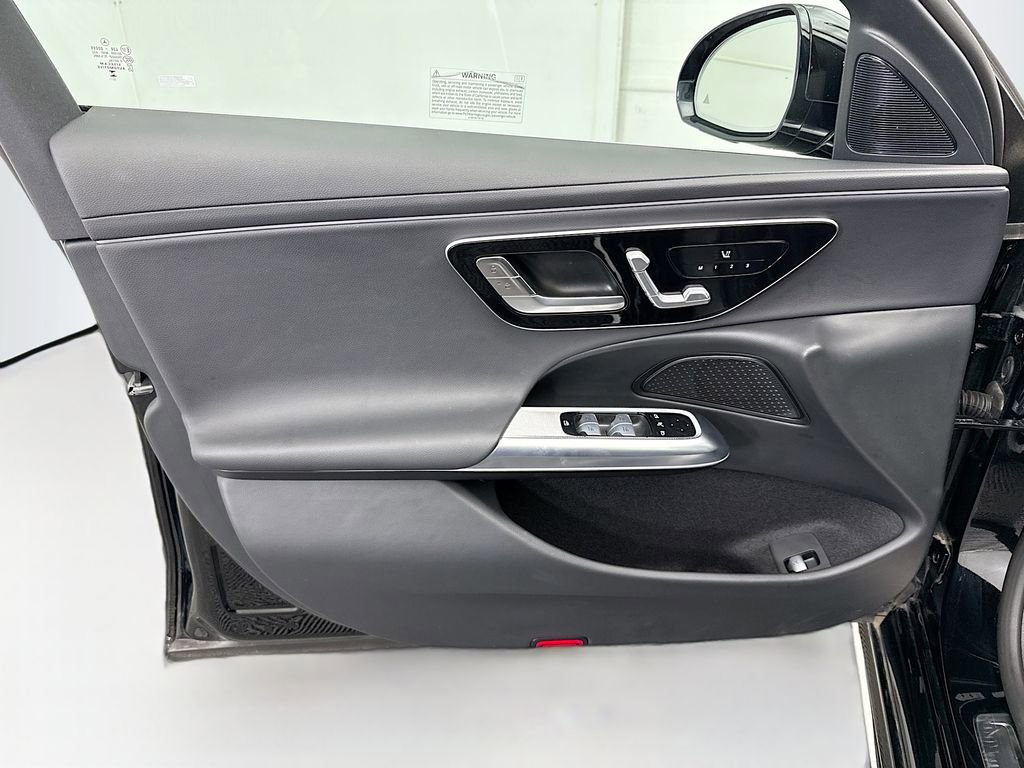 Used 2025 Mercedes-Benz E 350 Sedan image 23