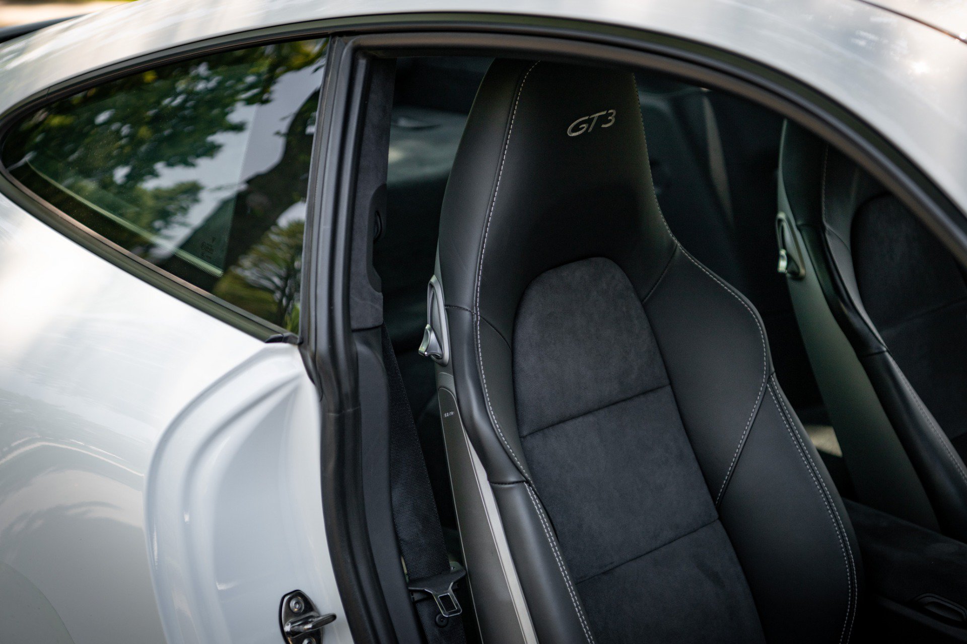 Used 2015 Porsche 911 GT3 RWD image 38
