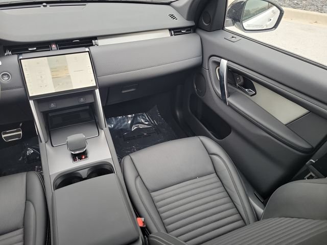 Used 2025 Land Rover Discovery Sport Dynamic SE AWD/4WD image 20