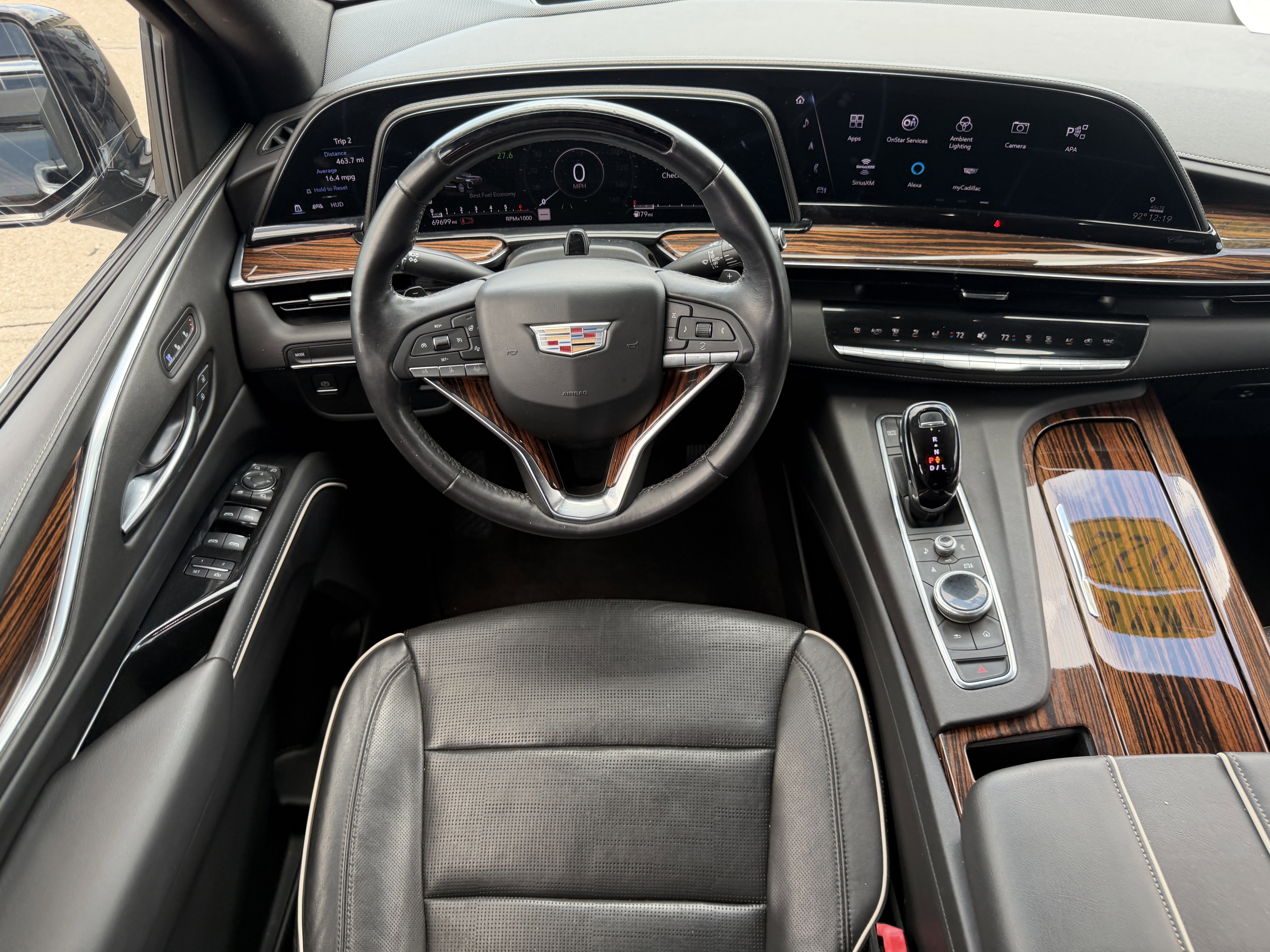 Used 2022 Cadillac Escalade Premium Luxury RWD image 14