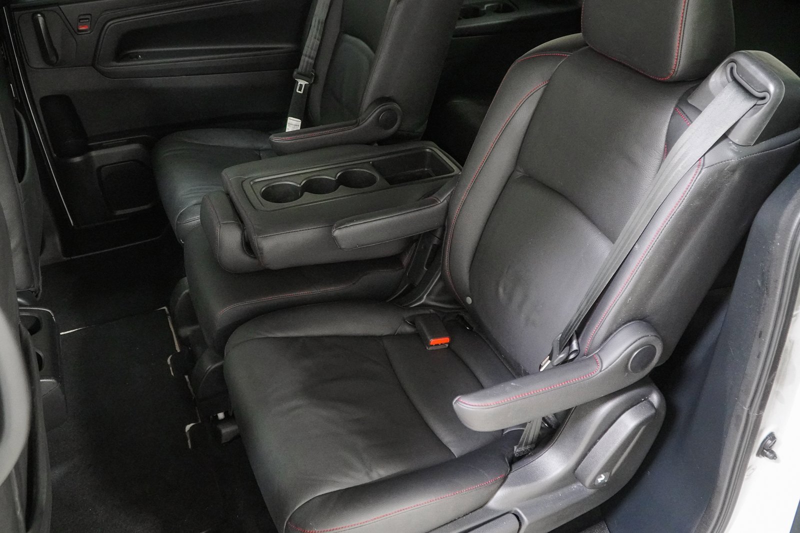 Certified 2024 Honda Odyssey Sport image 47