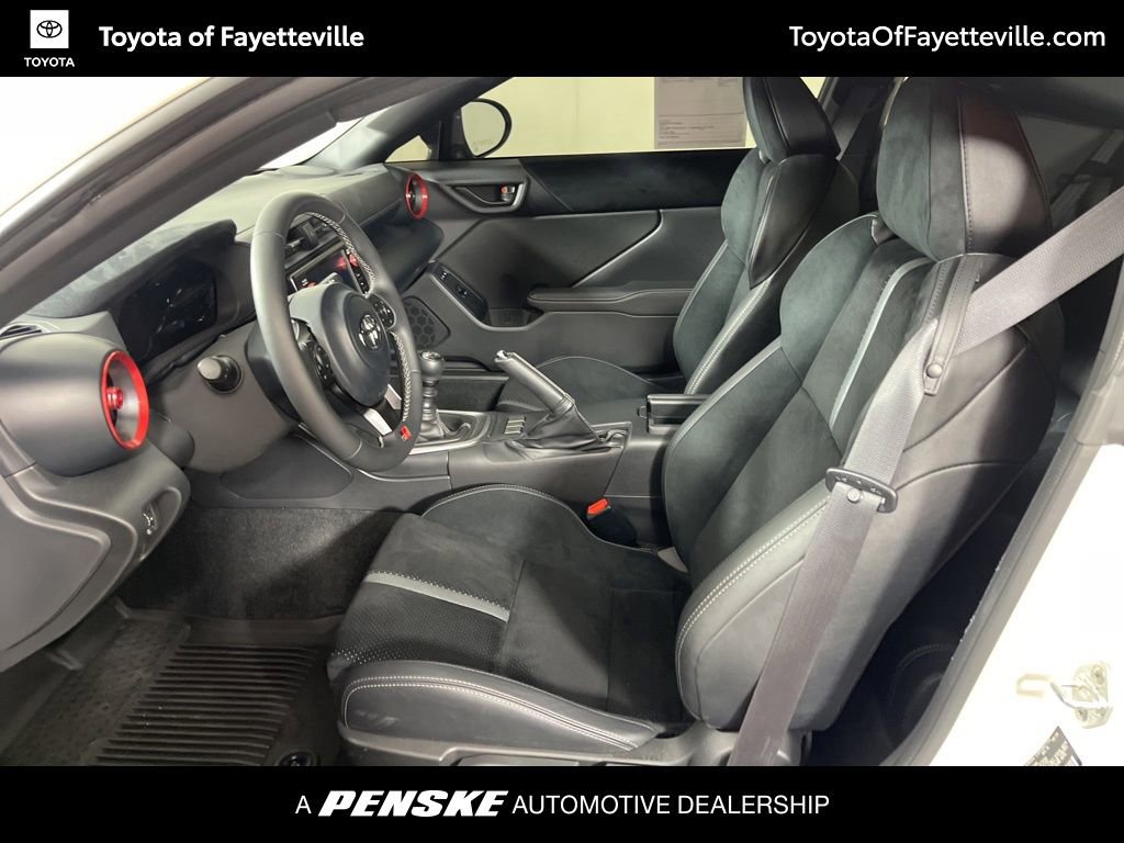 Used 2024 Toyota GR86 Premium image 20