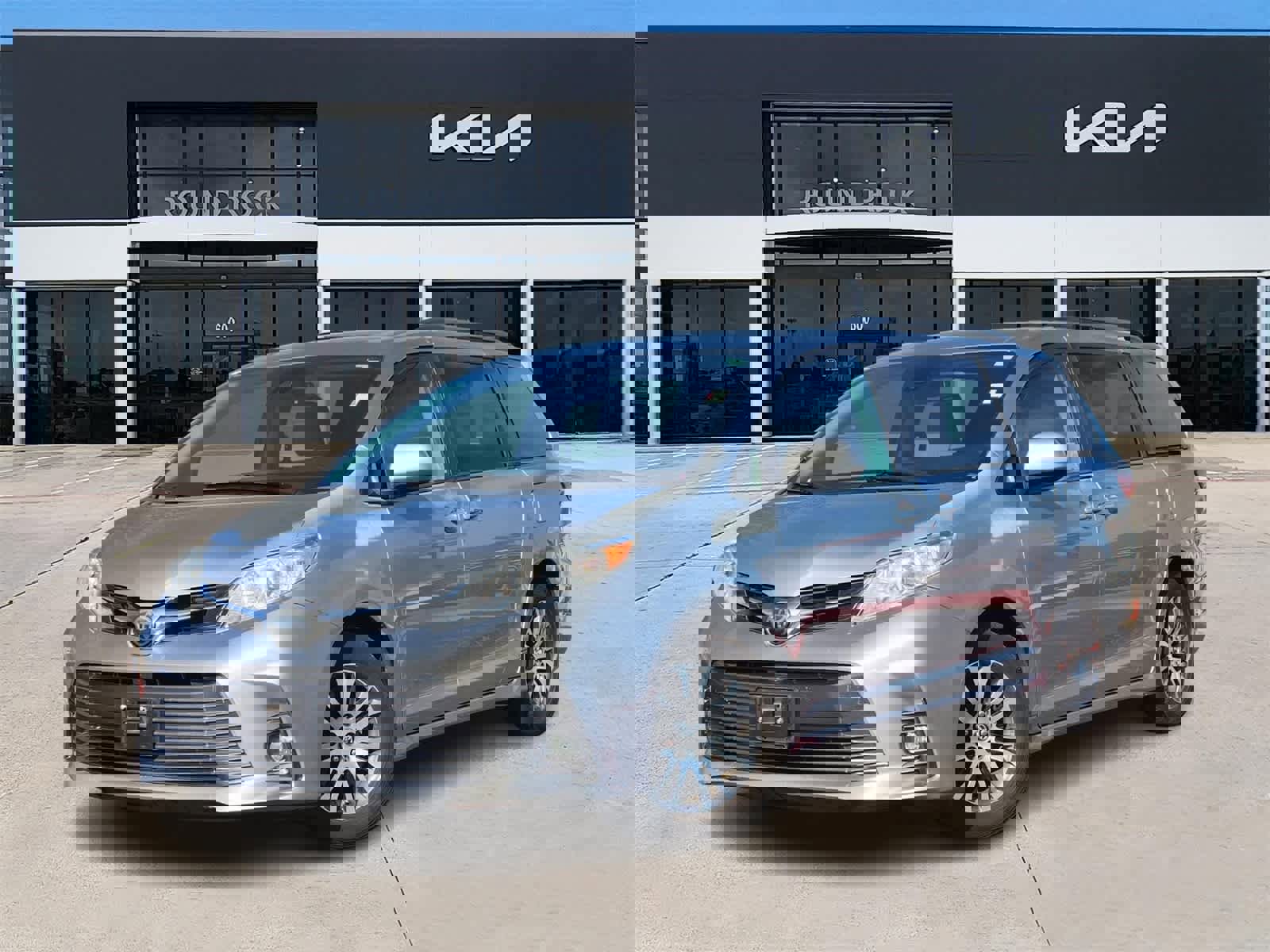 Used 2018 Toyota Sienna XLE