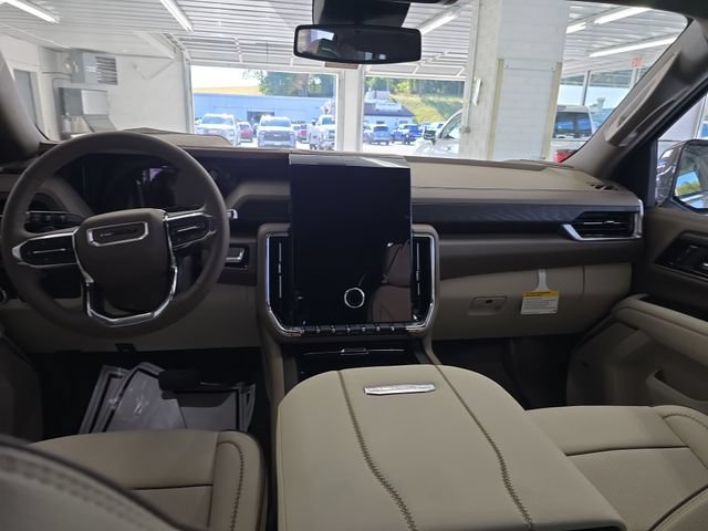 New 2026 GMC Yukon XL Denali w/ Sun & Power Step Package AWD/4WD image 11