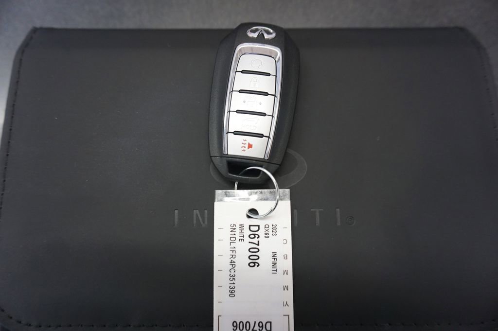 Used 2023 INFINITI QX60 Luxe w/ Cargo Package image 21
