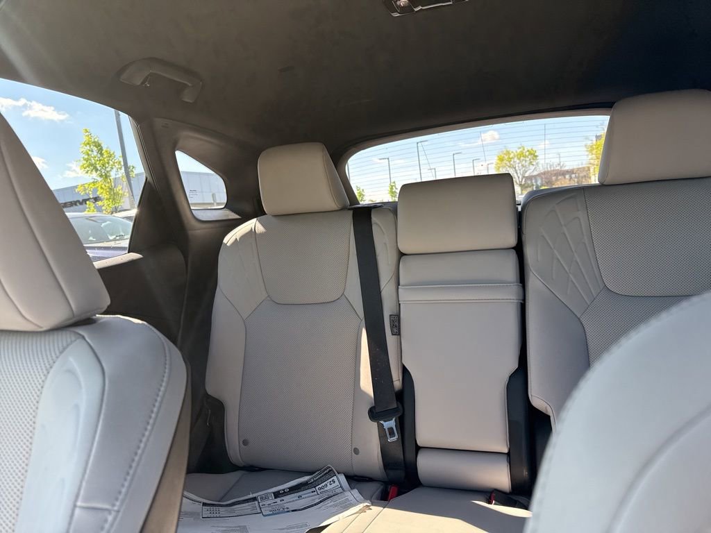 Certified 2026 Lexus RX 350 Premium w/ Accessory Package (P2) AWD/4WD image 39