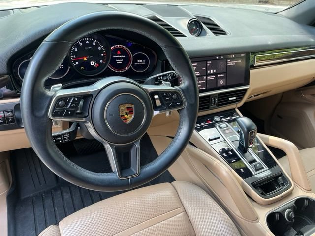 Used 2020 Porsche Cayenne AWD/4WD image 6