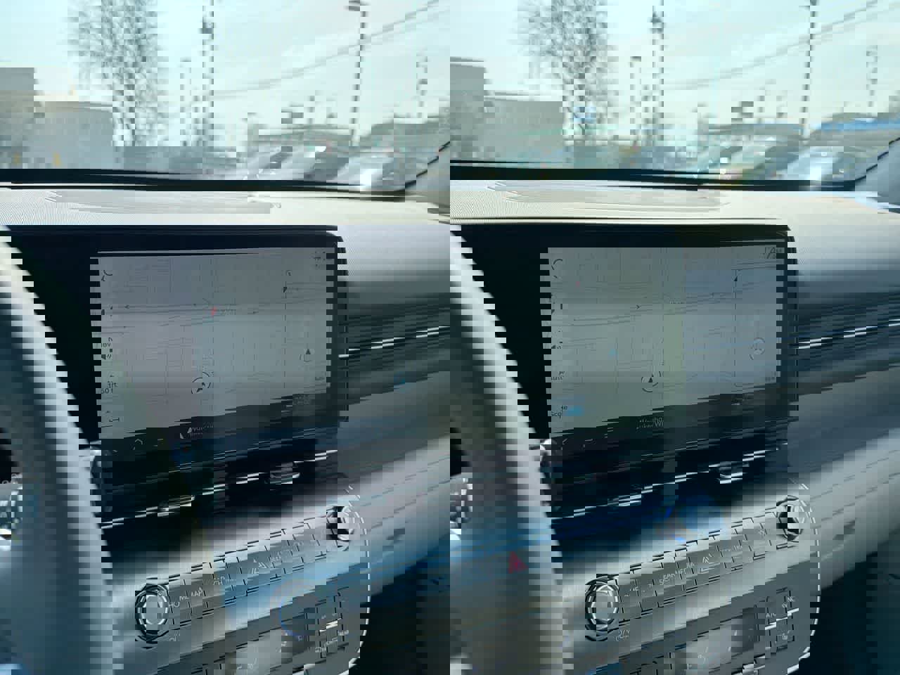 Used 2025 Hyundai Kona Limited image 30