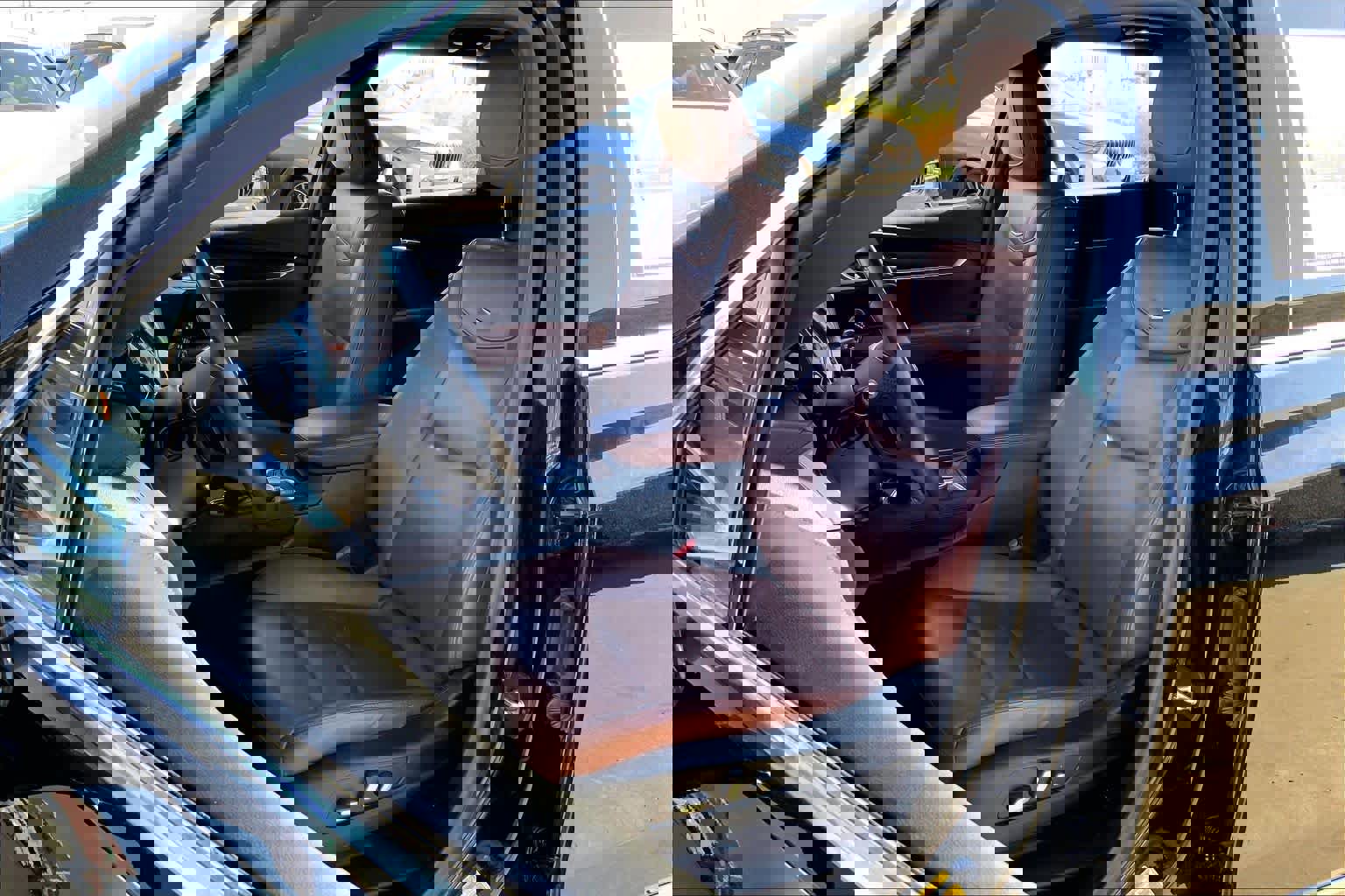 Used 2023 Cadillac XT5 Premium Luxury w/ Technology Package image 9