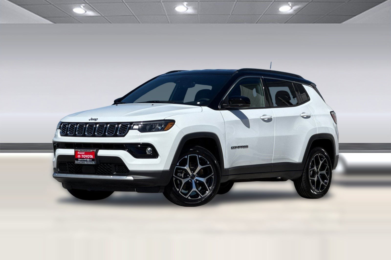 Used 2025 Jeep Compass Limited image 23