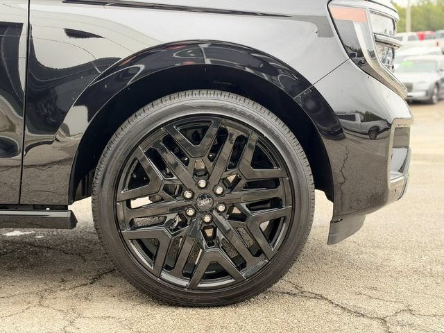 Used 2026 Ford Expedition Max Platinum w/ Stealth Performance Package AWD/4WD image 9