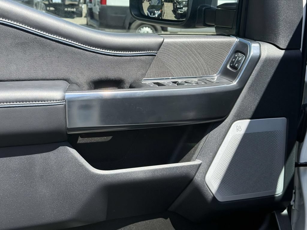 Used 2025 Ford F250 Platinum AWD/4WD image 24