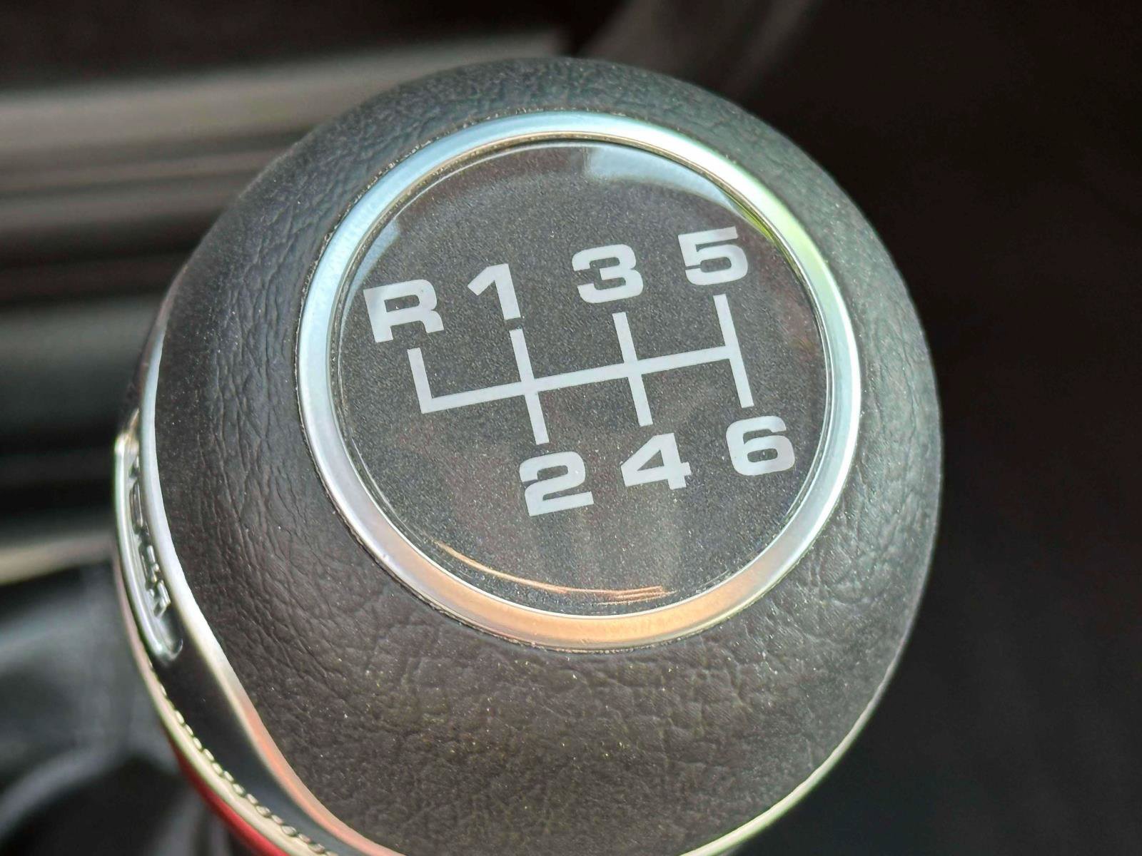 Used 2025 Jeep Wrangler Rubicon AWD/4WD image 23