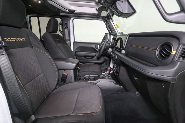 Used 2026 Jeep Gladiator Mojave AWD/4WD image 16
