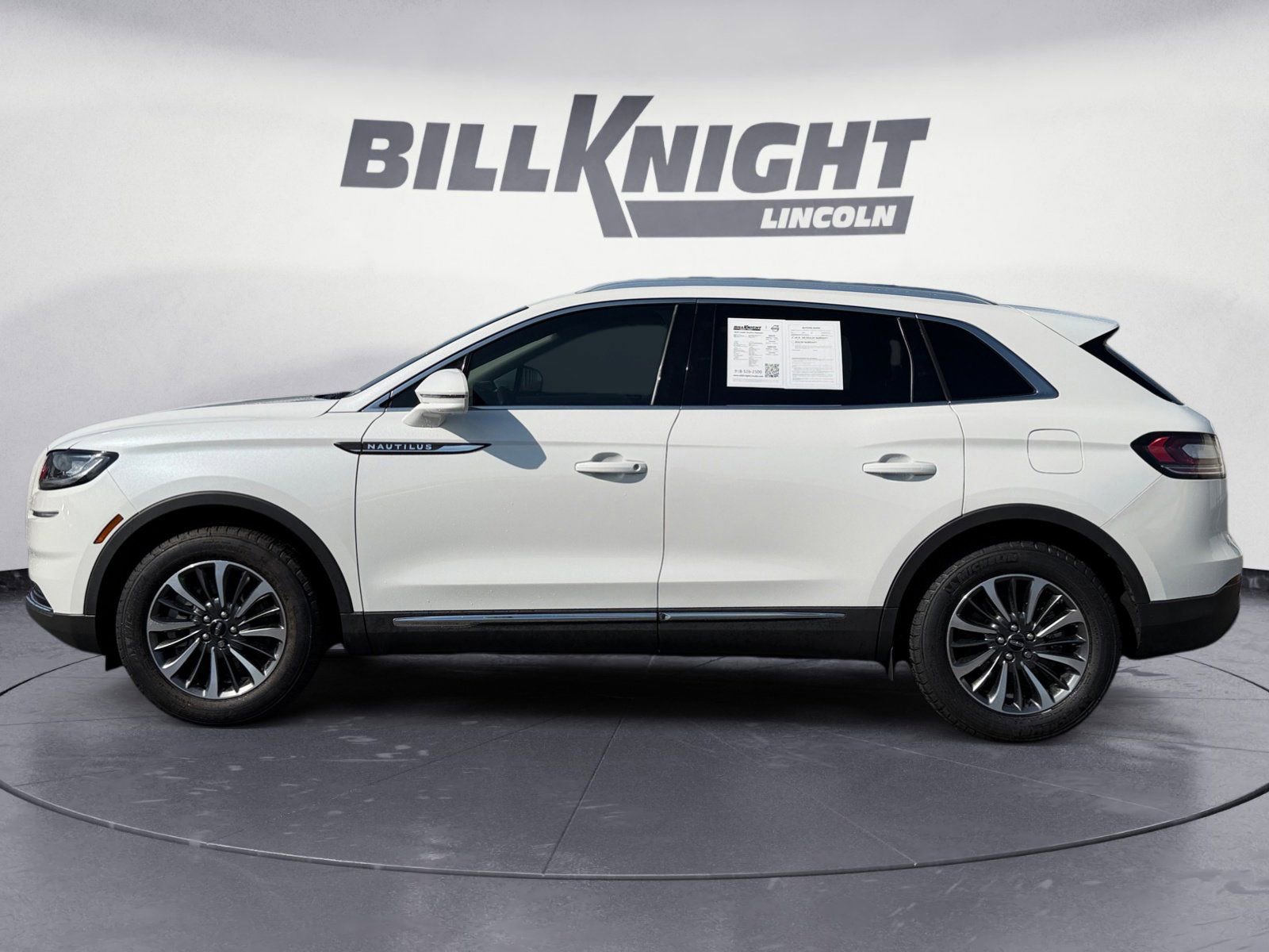 Certified 2023 Lincoln Nautilus FWD w/ Premium Package image 2