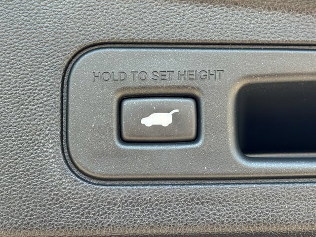 Used 2023 Acura MDX w/ Advance Package AWD/4WD image 13
