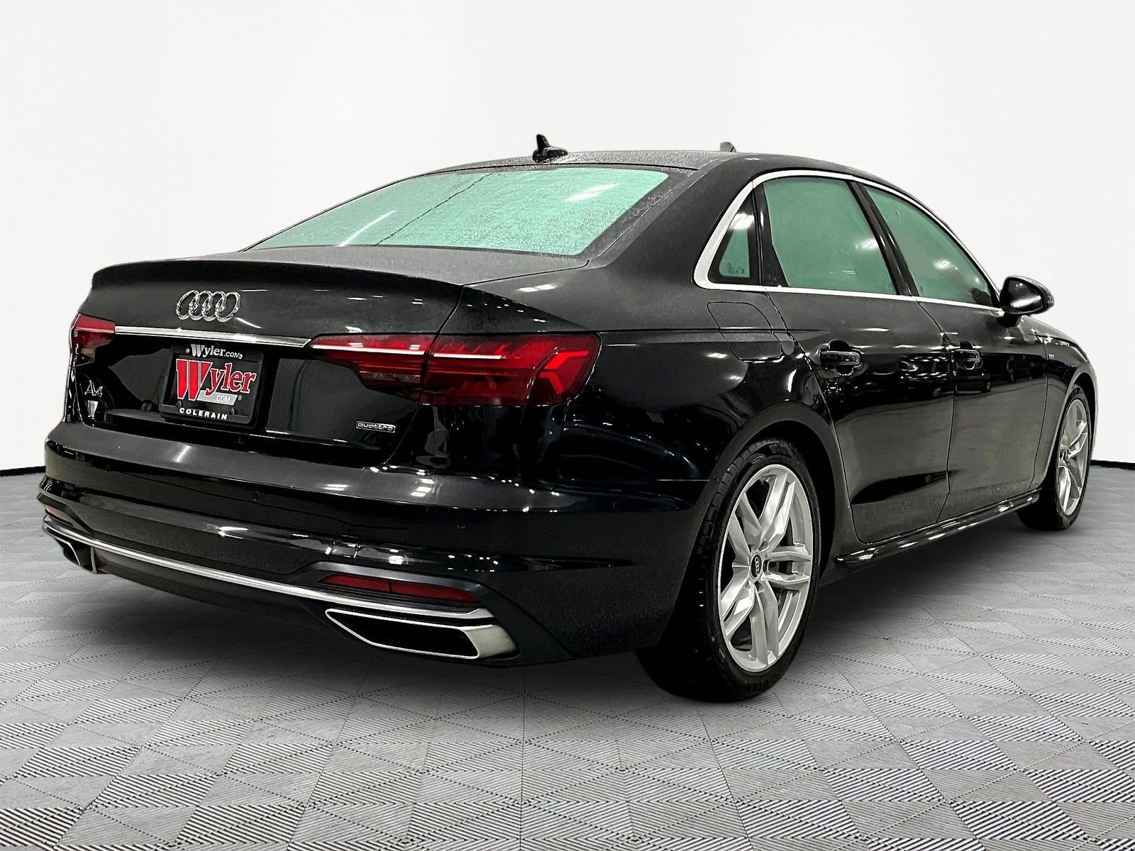 Used 2024 Audi A4 2.0T Premium Plus AWD/4WD image 6