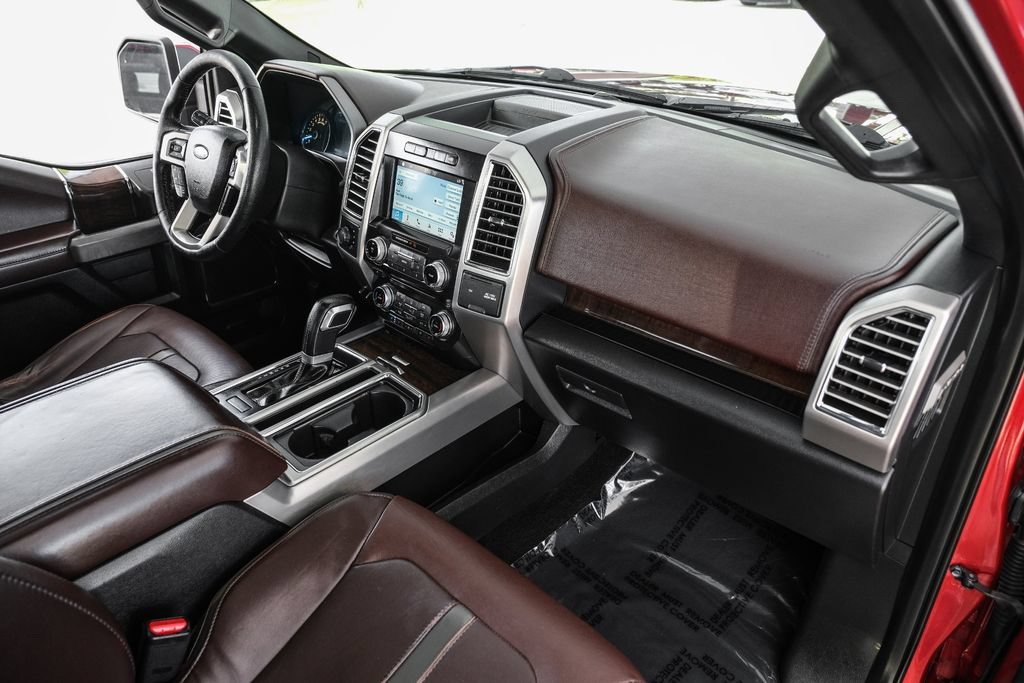 Used 2016 Ford F150 Platinum w/ Equipment Group 701A Luxury AWD/4WD image 10