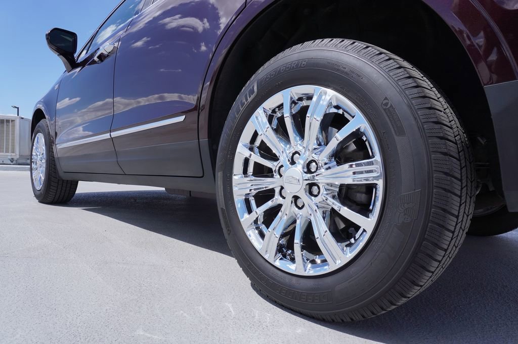 Used 2017 Cadillac XT5 Luxury w/ Driver Awareness Package image 6