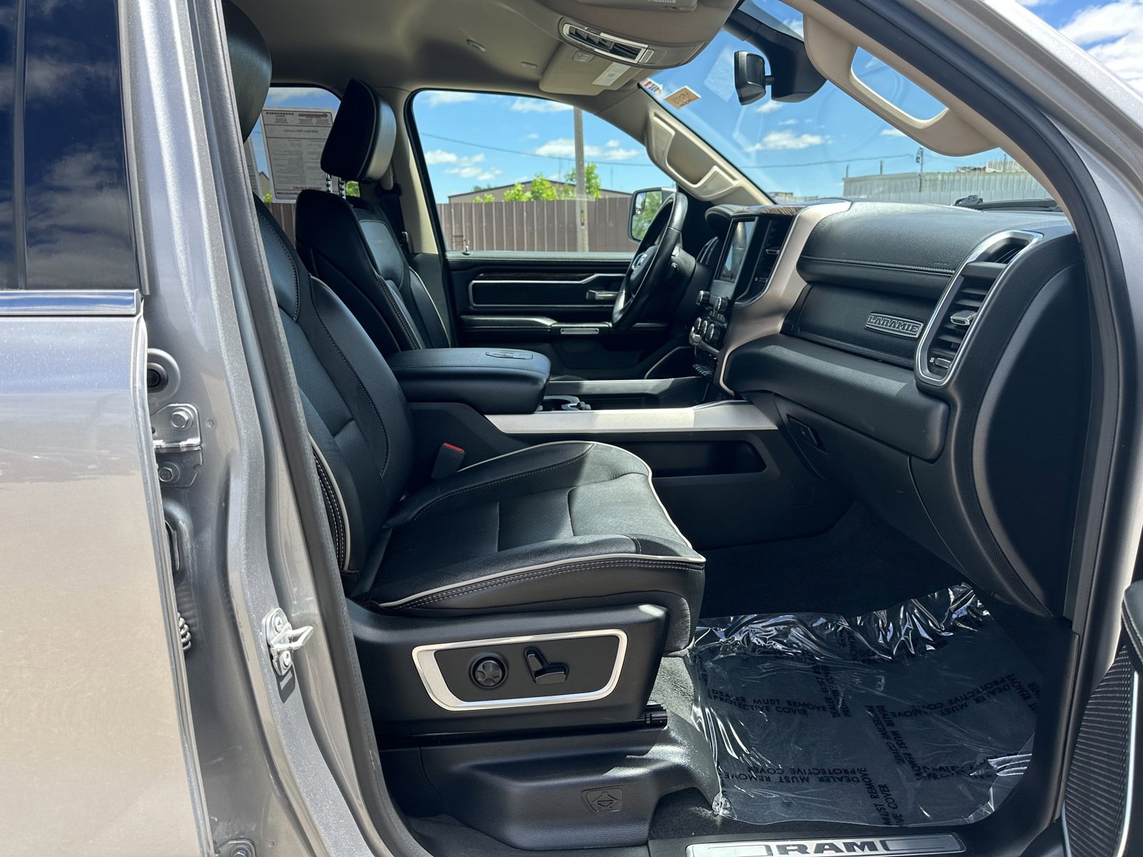 Certified 2020 RAM 1500 Laramie image 12