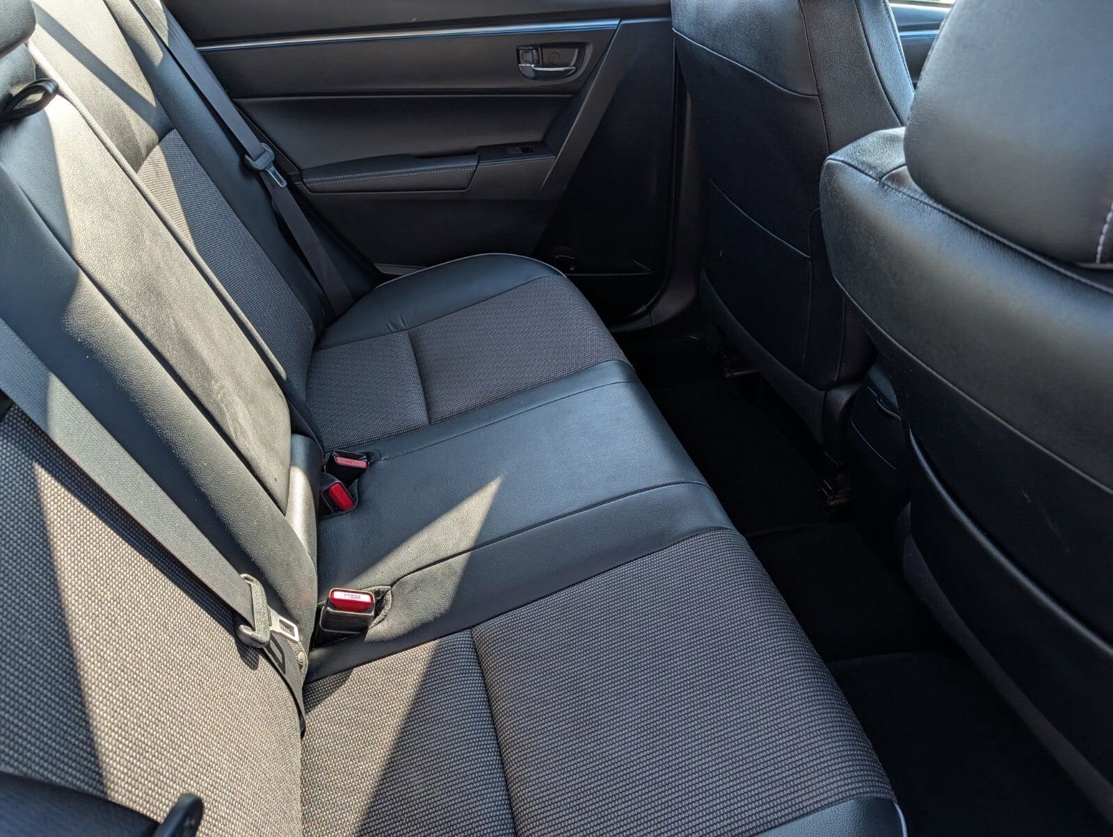 Used 2016 Toyota Corolla S image 20